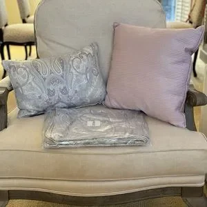 Raymond Waites pc set Matching Purple Pillows Shams Deals